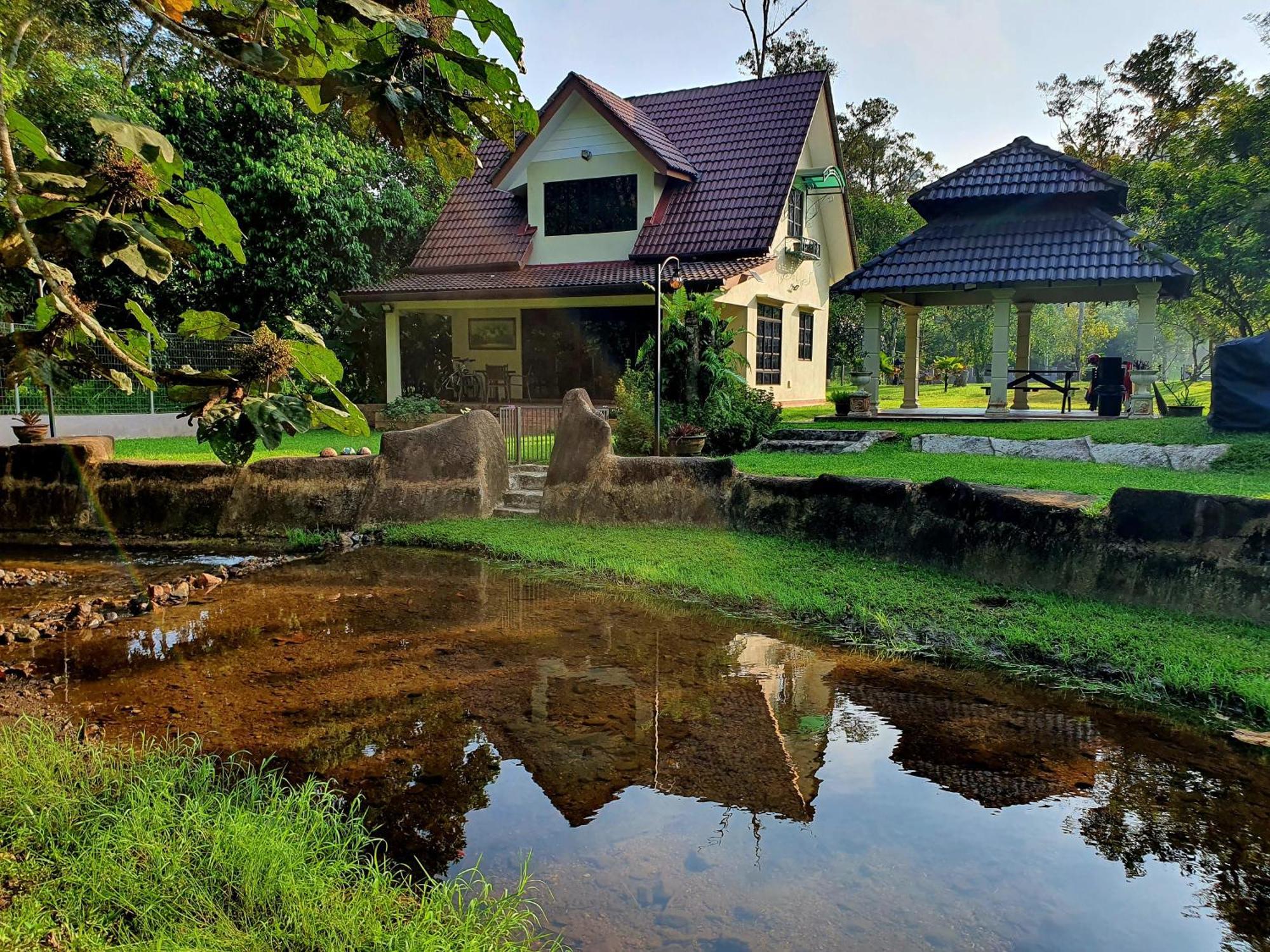 Chalet Teratak D Tuntung