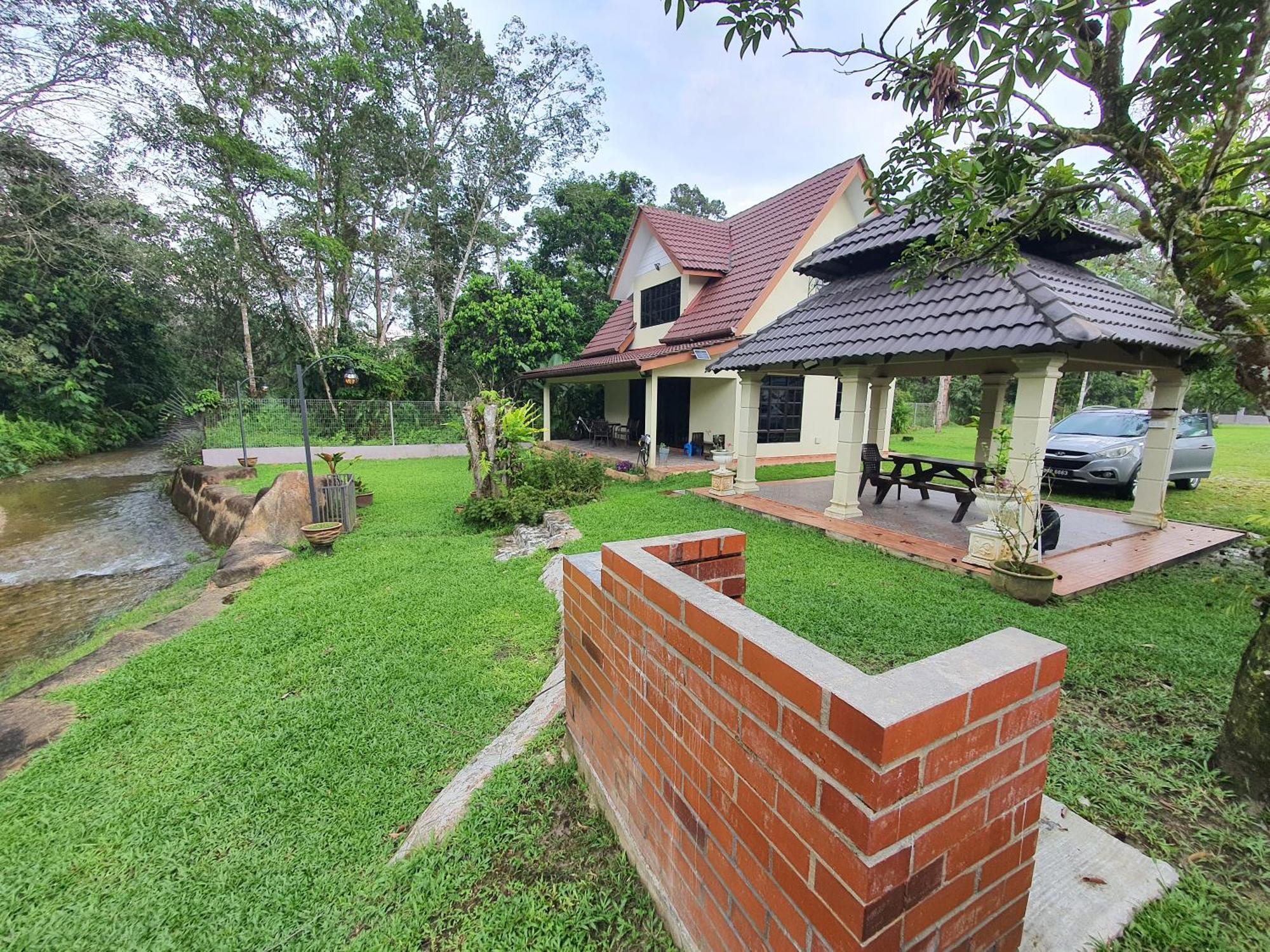 Chalet Teratak D Tuntung